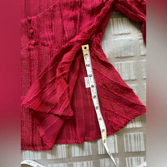 👗Lulu’s Spread the Cheer Wine Red Textured Square Neck Long Sleeve Top, size M - Picture 10 of 10